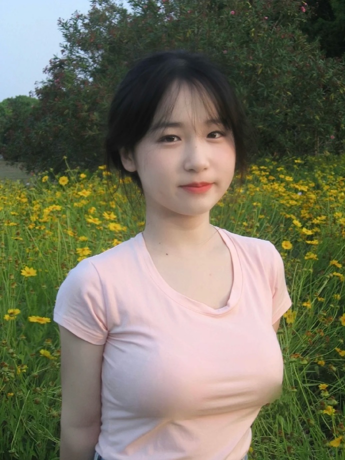 ER - 来自俄罗斯的美国女RAPPER手机版Vlong88龙8国际来自俄罗斯的美国女RAPP(图1)
